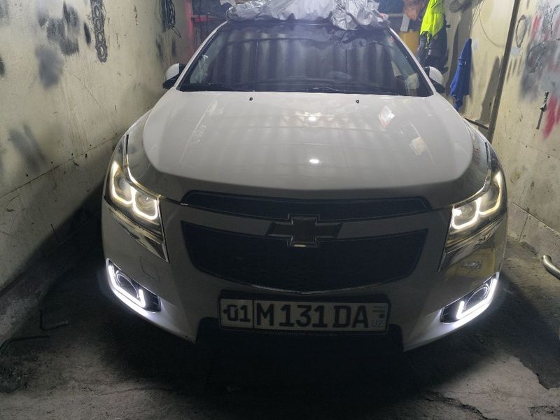 Срочно Cruze 1'8 Идеал Срочно Cruze 1'8 Идеал