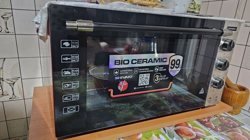 Продам мини духовку shivaki Продам мини духовку shivaki