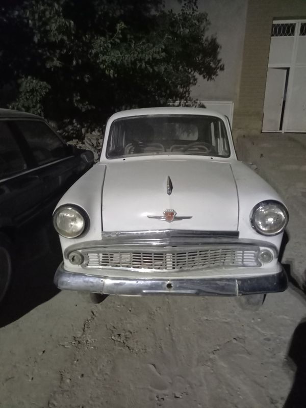 Маскувич 406 сотилади 550$