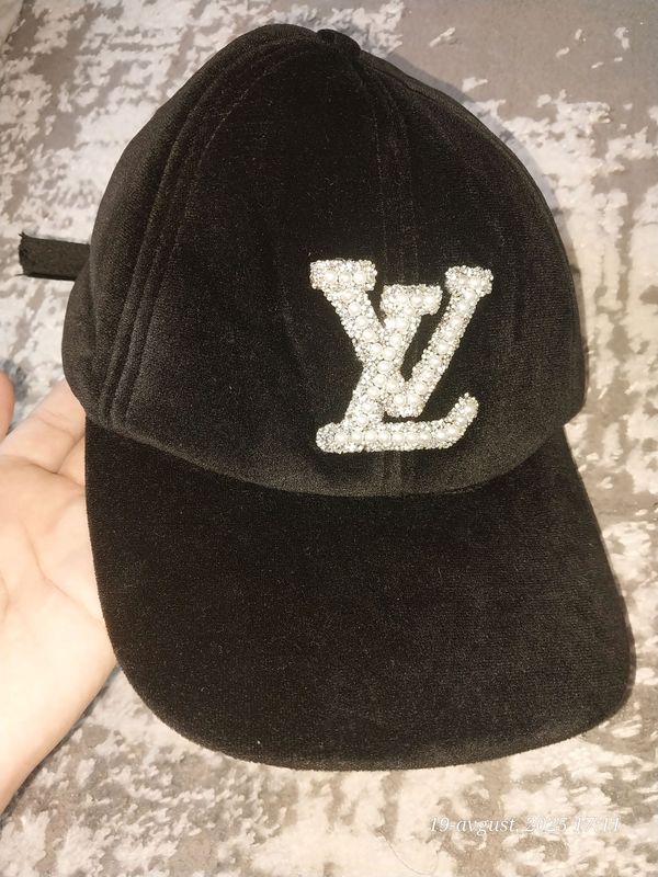 yangidek hammasi yangidek hammasi