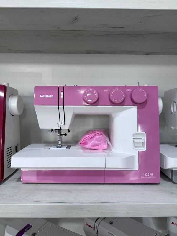 Janome 1522PG Anniversary Edition Janome 1522PG Anniversary Edition
