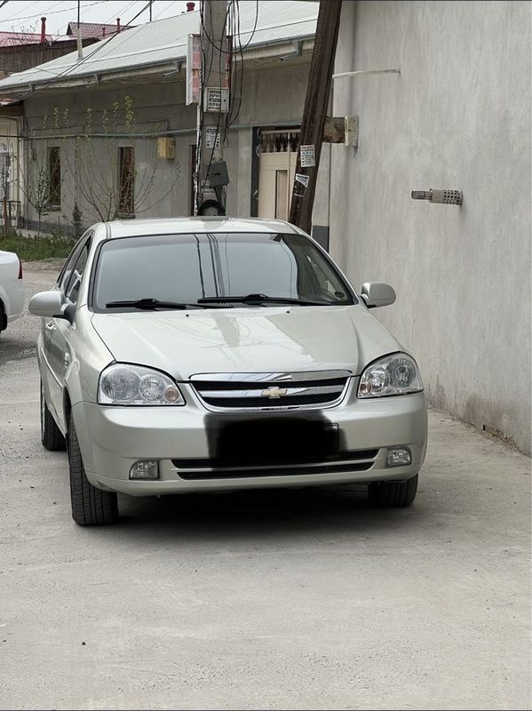 Lasetti 1.8 avtomat Lasetti 1.8 avtomat