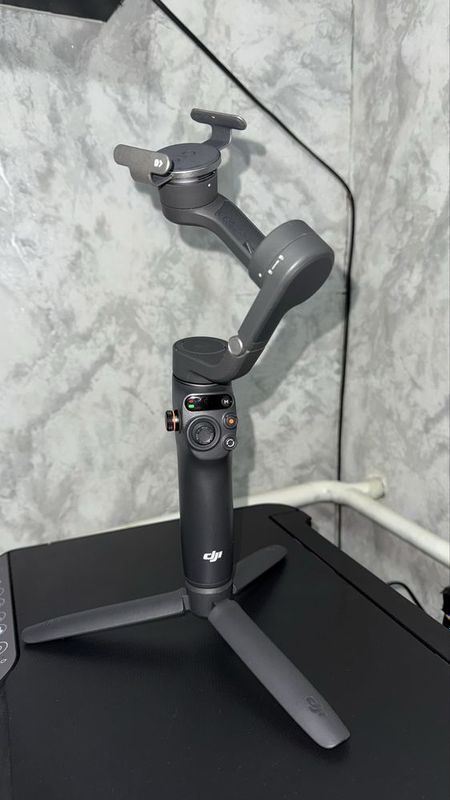 DJi Osmo Mobile 6 стабилизатор DJi Osmo Mobile 6 стабилизатор