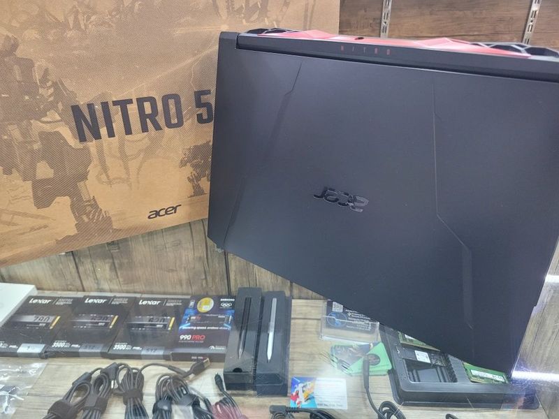 ACER NITRO 5 Intel® Core™ i5-11300H ACER NITRO 5 Intel® Core™ i5-11300H