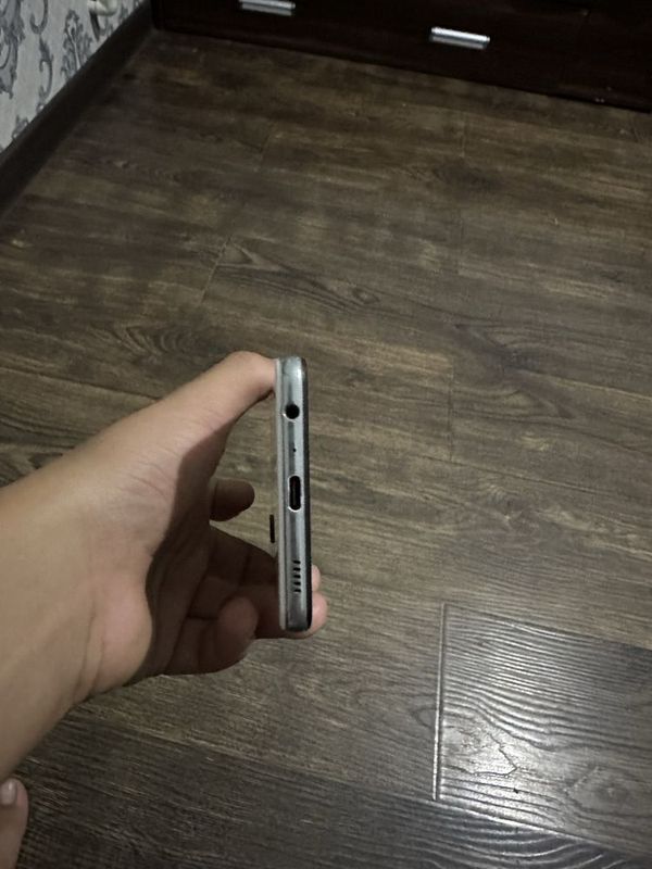 Samsug a32 narxi 900000 Samsug a32 narxi 900000