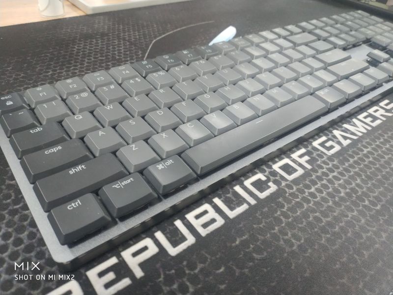 Продам свою клавиатуру Logitech Mx Mechanical состояние идеальное