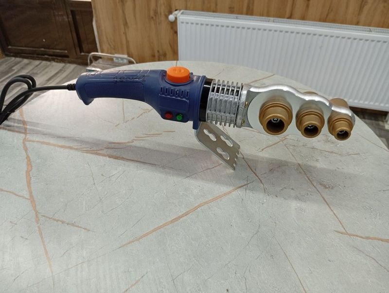 Santexnika utuk 900w. Narxi 225000