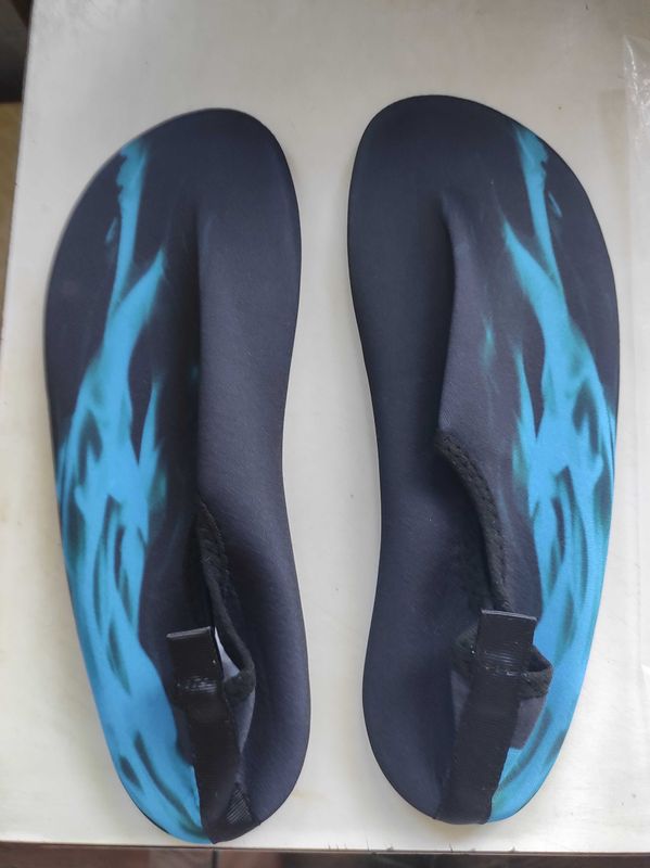 Коралки 44-45, новые.