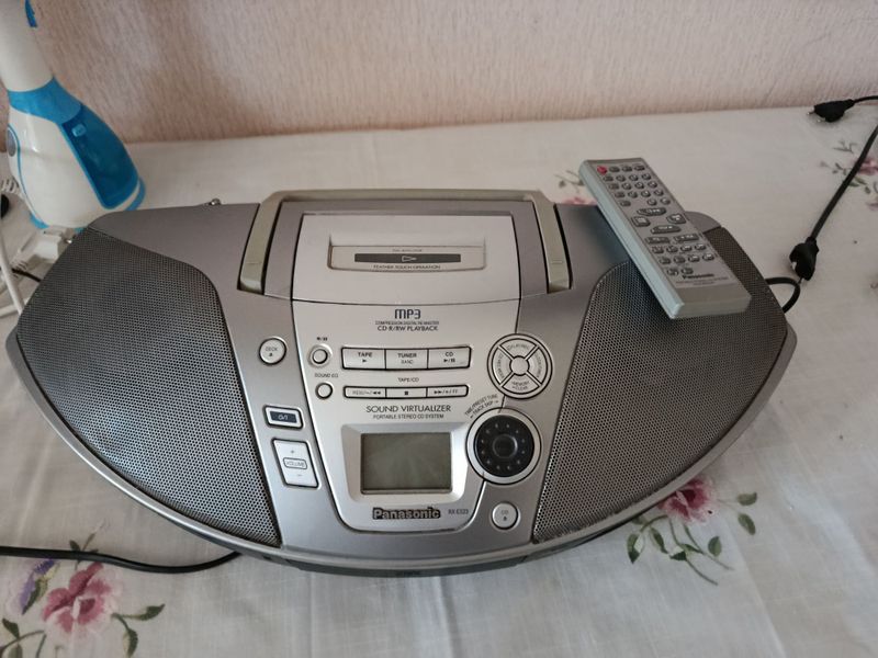 Магнитафон Panasonic всё работает Магнитафон Panasonic всё работает