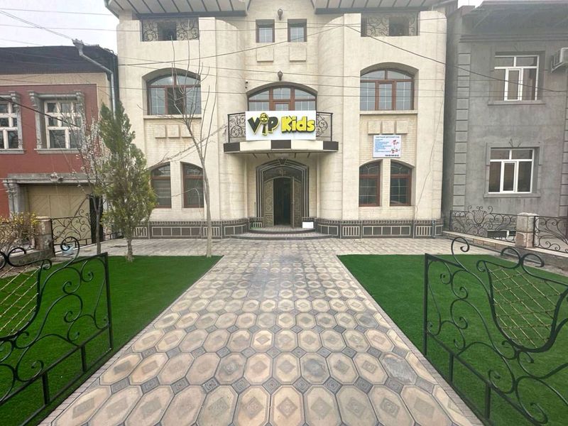 8/3 Продаётся Дом под Детский сад 8/3 Продаётся Дом под Детский сад