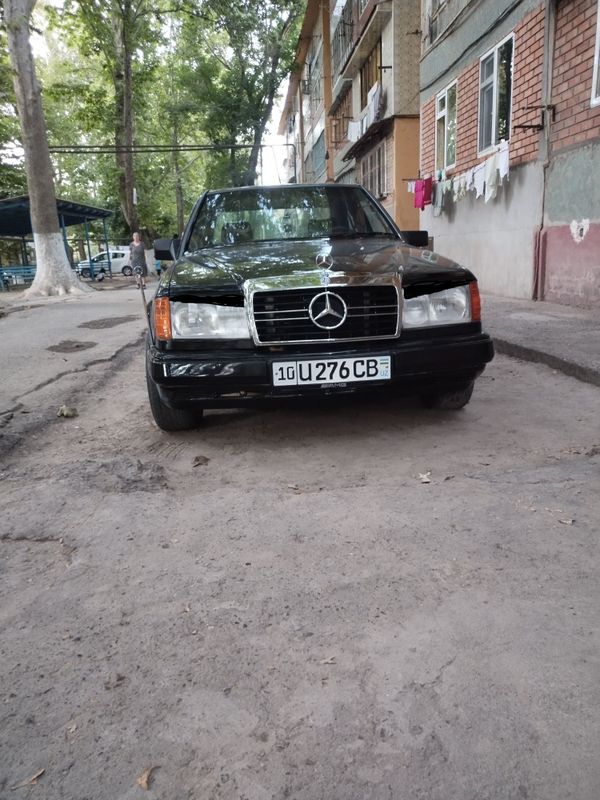 Mercedes Benz w 124