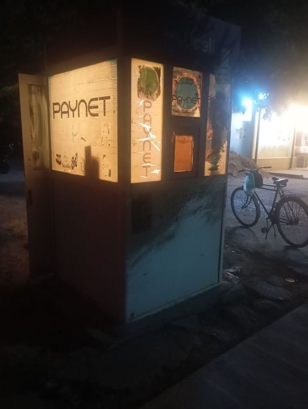 Будка для ремонта телефонов