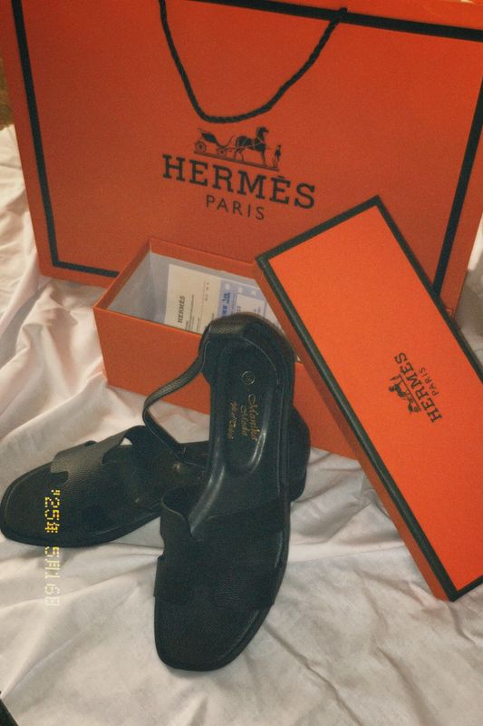 Hermes brendli basanochka karobka dokumentlari bn