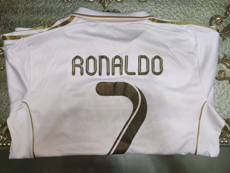 Realmadrid Forma sotiladi Realmadrid Forma sotiladi