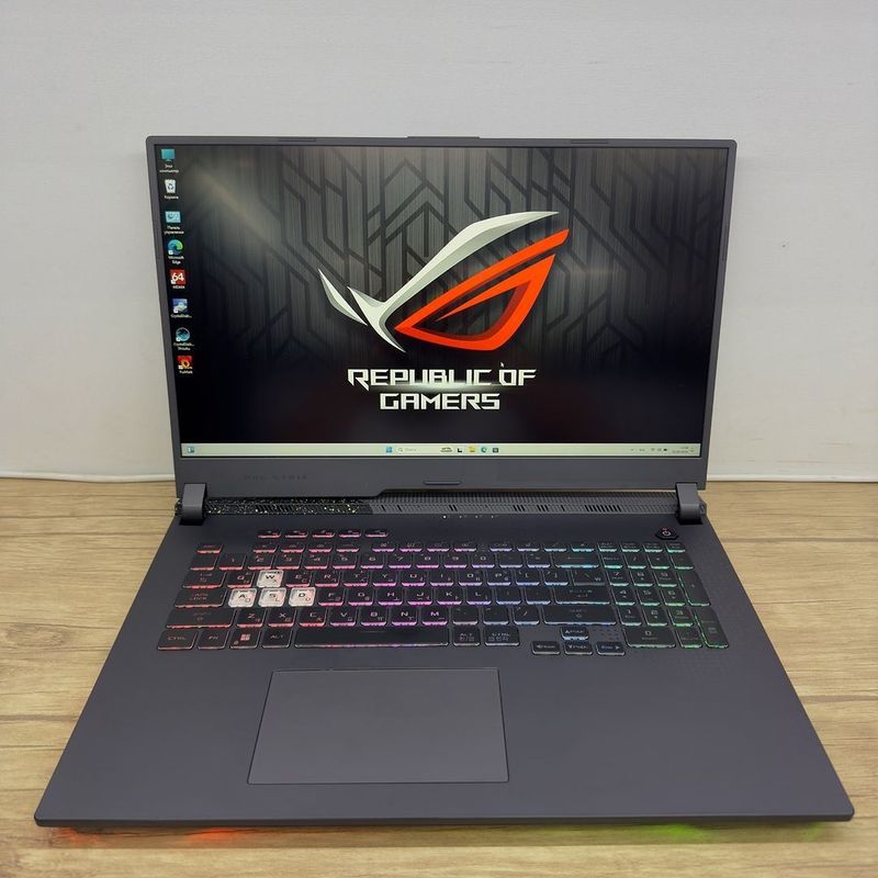 Игровой ноутбук ASUS ROG STRIX G17