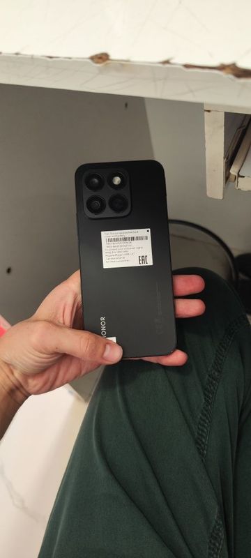 Honor X8c. Ideal
