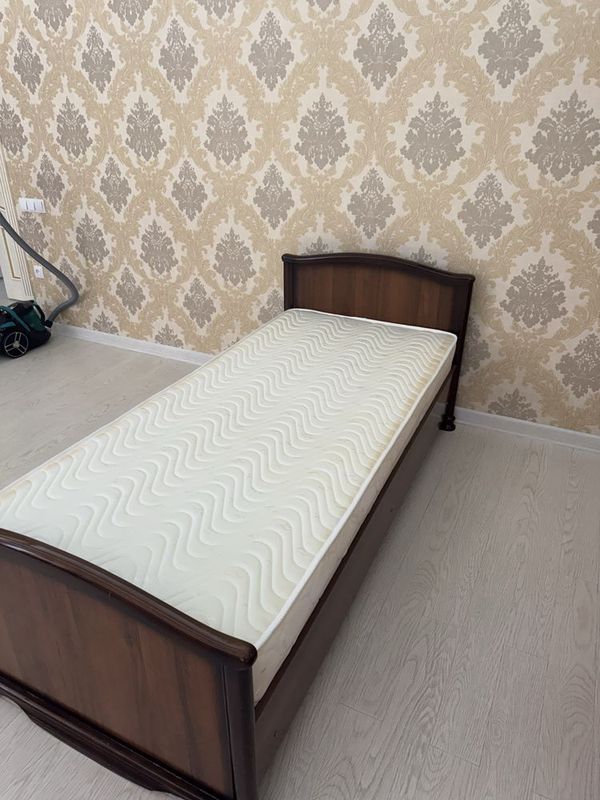 Односпальная кровать