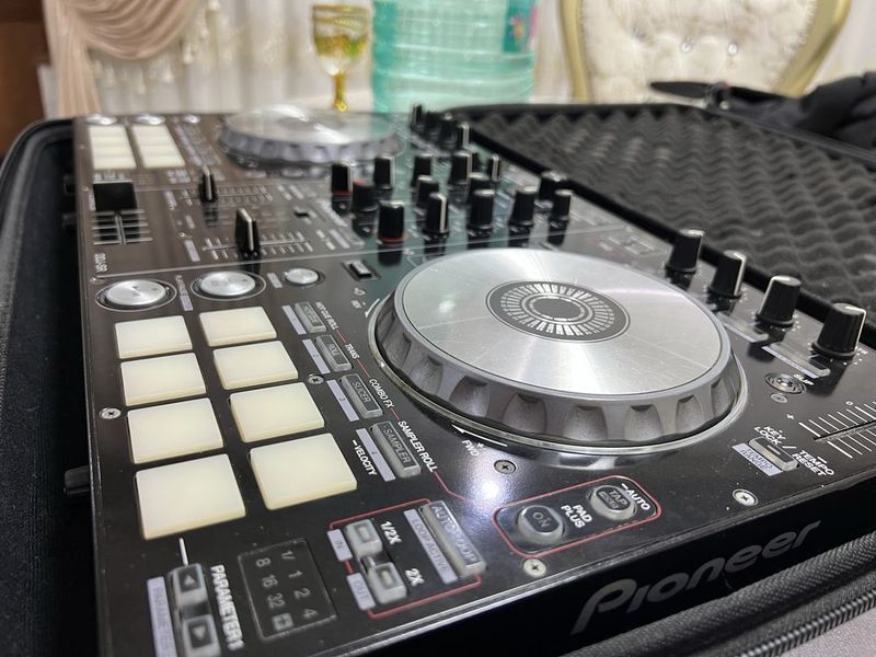 pioneer ddj-sx-1 sotiladi pioneer ddj-sx-1 sotiladi