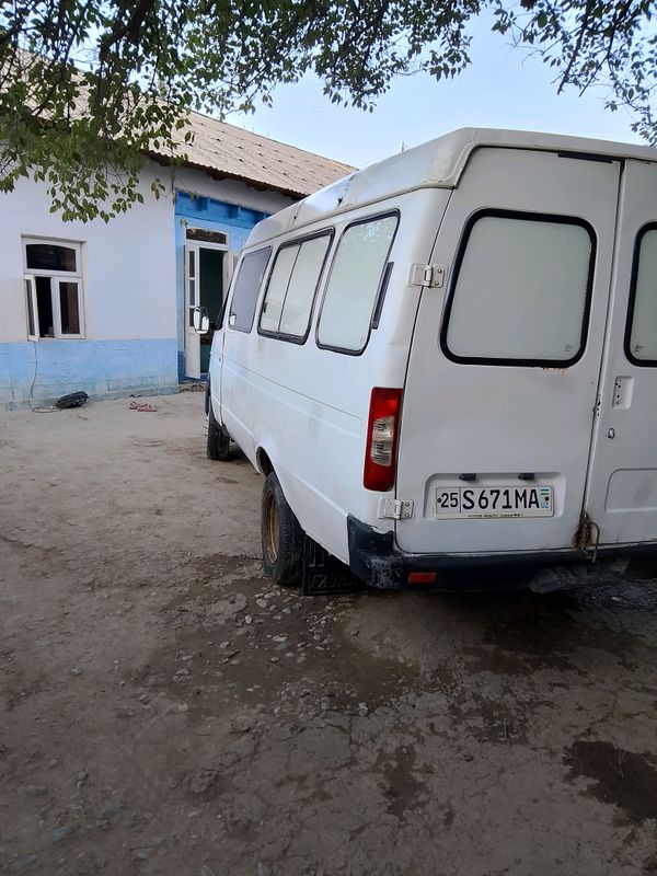 gazel matoʻr qilingan radiyatr koloʻtka yangi