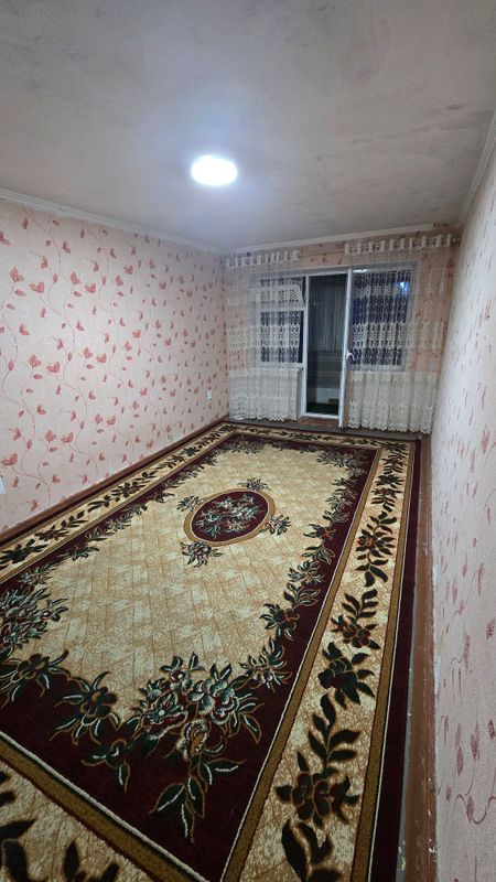 Ижарага берилади Киргили широтка 1 хонали. 58 дом.