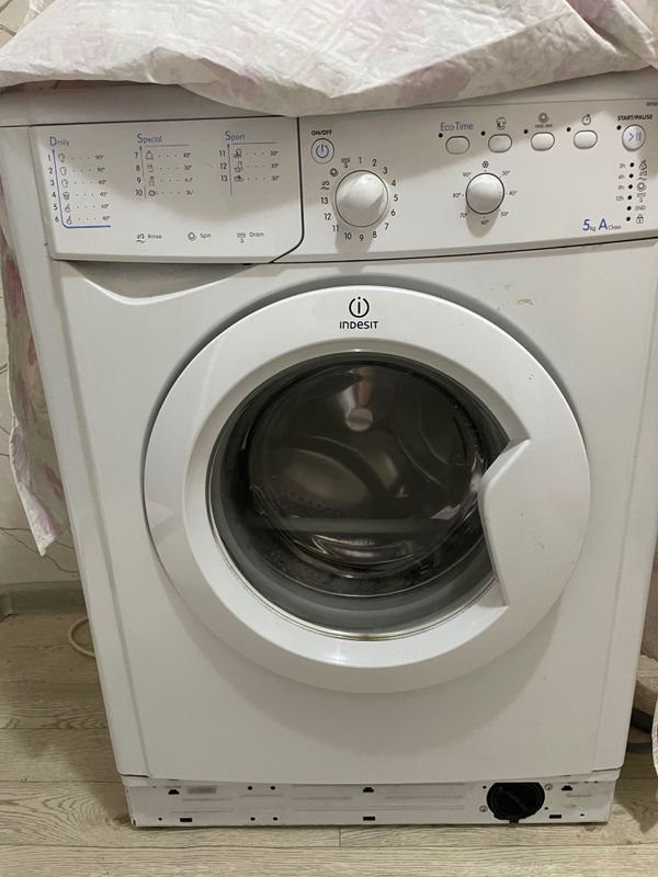 Стиральная машина INDESIT Стиральная машина INDESIT