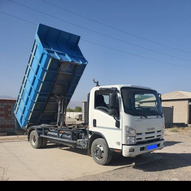 Isuzu CNG zavodskoy