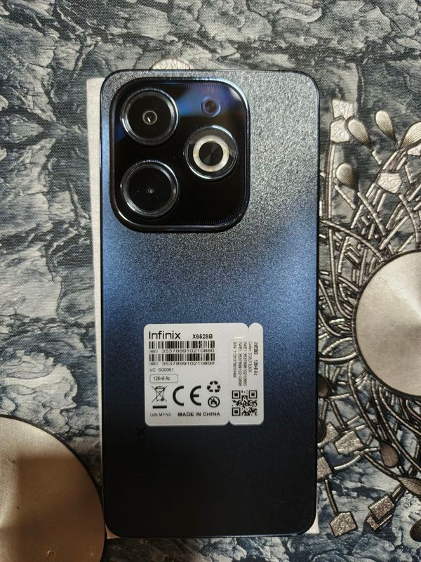 Infinix 40i Infinix 40i