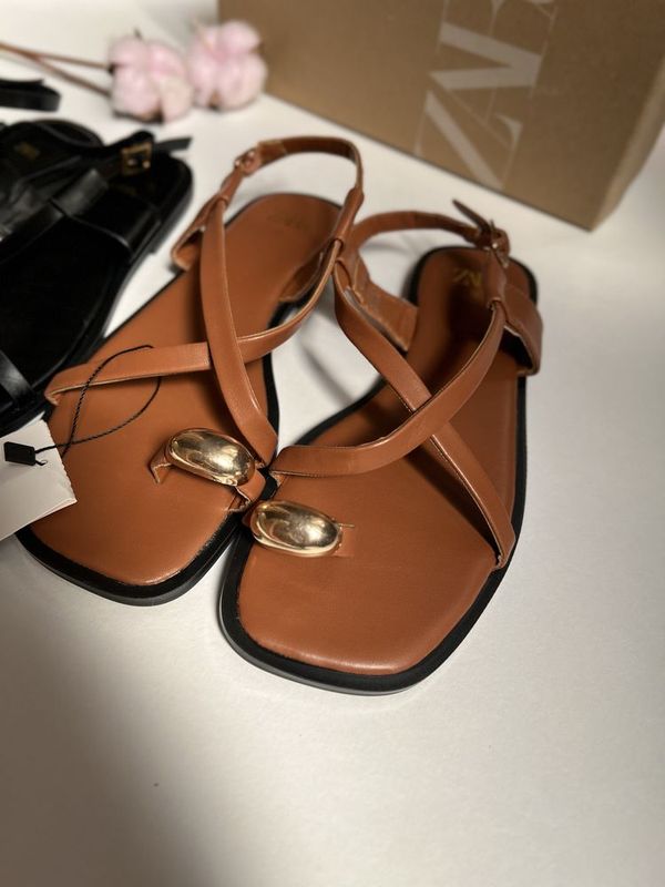Босоножки женские Zara Босоножки женские Zara