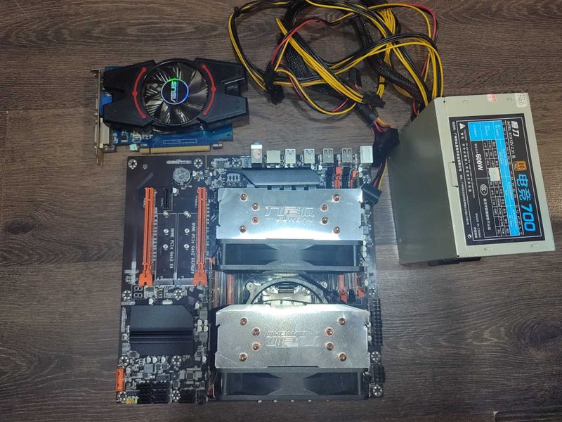 Мини-сервер, 2 CPU 36 Core / 72 Threads, 32Gb RAM + Видеокарта + БП Мини-сервер, 2 CPU 36 Core / 72 Threads, 32Gb RAM + Видеокарта + БП