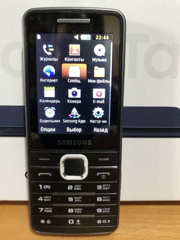 Продаеться телефон Samsung S5610