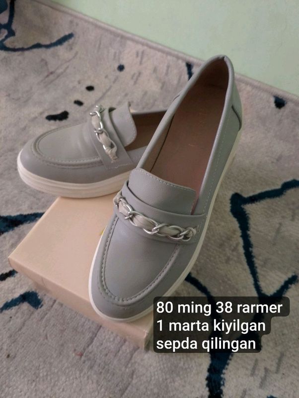 oyoq kiyim 38 razmer yangi