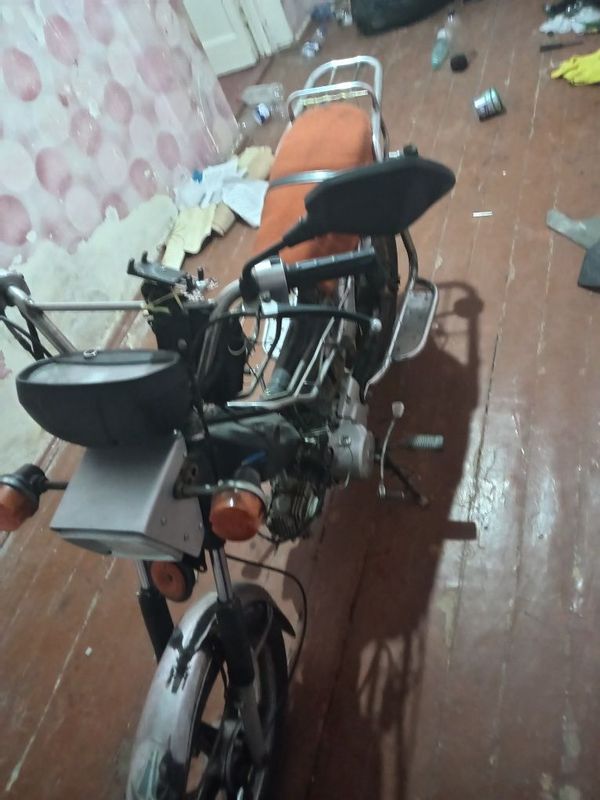 Moped tez sotiladi Moped tez sotiladi