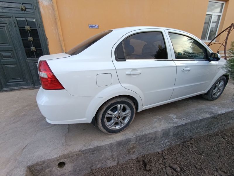 Нексия 3 автомат,бежевий салон Нексия 3 автомат,бежевий салон
