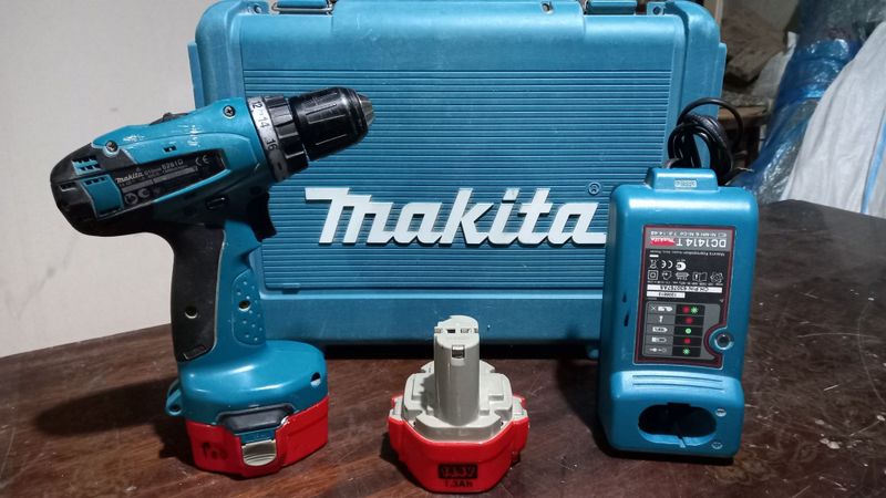 Шуруповёрт Makita