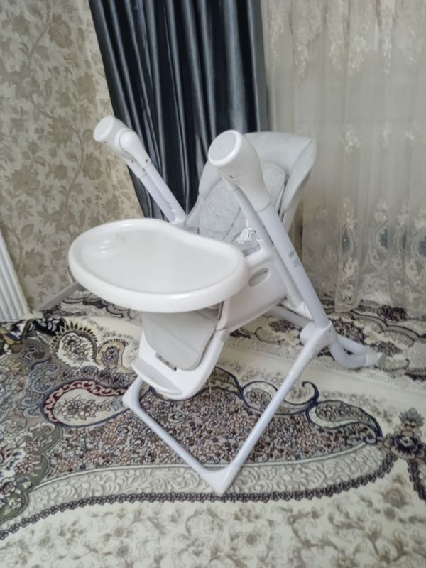 Detskiy ovqatlanadigan stol Detskiy ovqatlanadigan stol