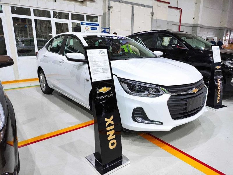 Chevrolet ONIX 3LT MT атмосферный в кредит предоплата от 39,7 млн сум