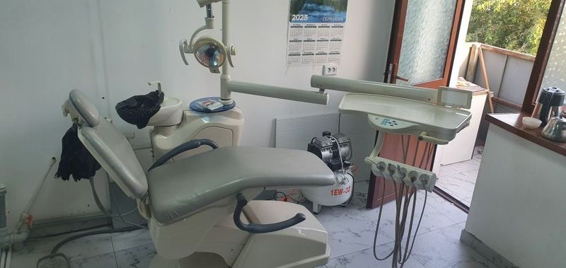 Stomatologik kreslo za 208 b