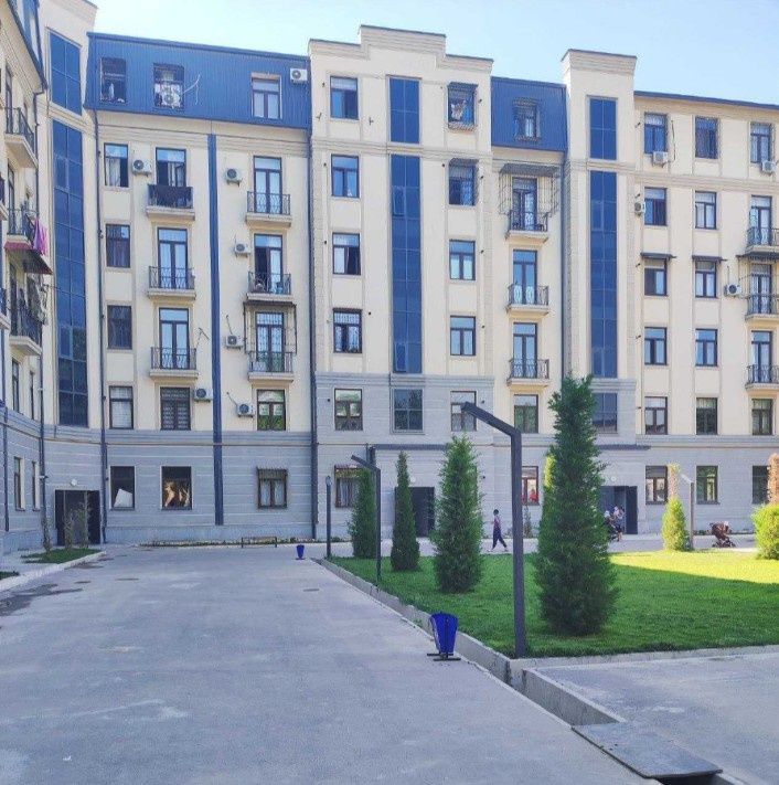 10-kvartl shuxrattan 6/6/65m² bolgan shinam kvartira ijaraga beriladi