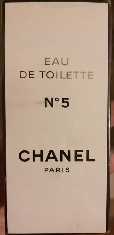 CHANEL №5 — Аромат-легенда