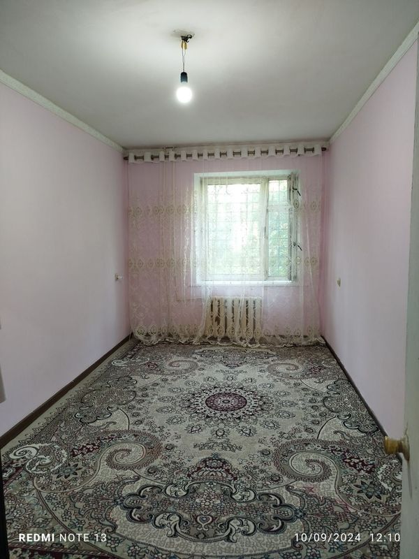 Kvartiraga 2 ta qiz olinadi 750 mingdan Kvartiraga 2 ta qiz olinadi 750 mingdan