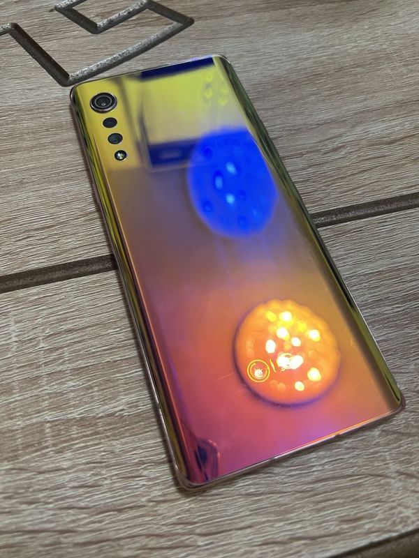 LG Velvet 1 millionga ideal 8/128 aybi rasimda