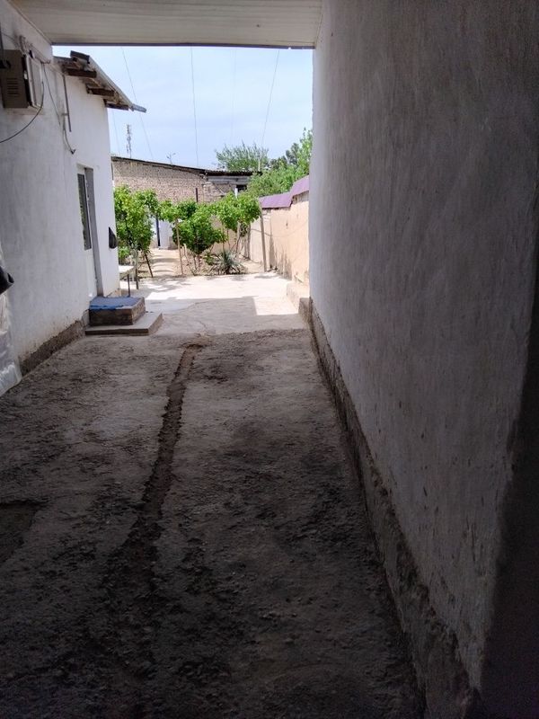 Xovli sotiladi yoki kvarteraga almashtiriladi Xovli sotiladi yoki kvarteraga almashtiriladi