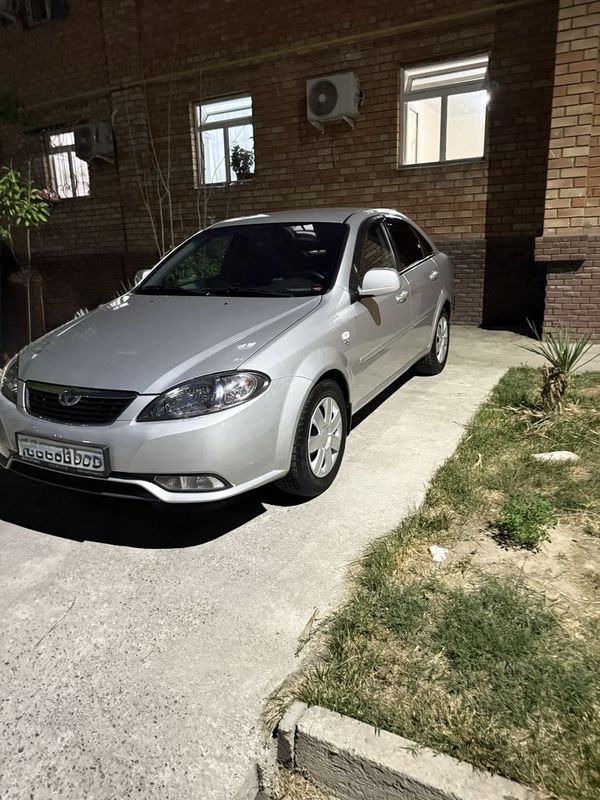 Moshina tayyor umuman ishi yoq narxi bolishi 8100$