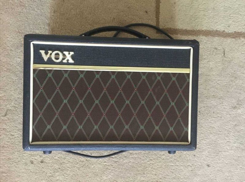 Комбоусилитель Vox pathfinder 10 Гитарный Комбоусилитель Vox pathfinder 10 Гитарный