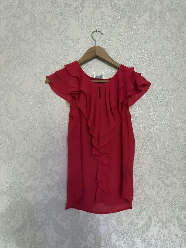Блузка H&M р-р 36 Блузка H&M р-р 36