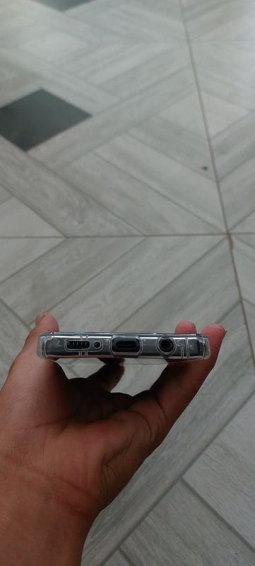 Samsung a50 sotiladi