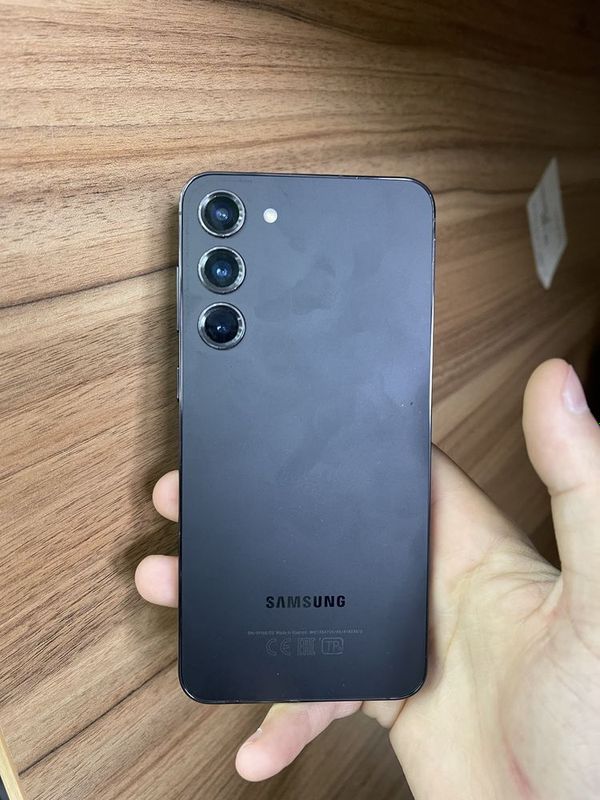 Samsung S23+ naxtga va nasiyaga Samsung S23+ naxtga va nasiyaga
