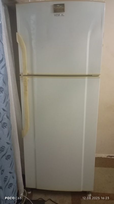 Холодильник б/у хорошое Холодильник б/у хорошое