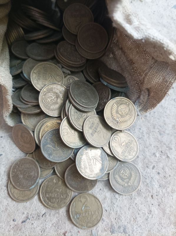 Продаю 2 копек манет