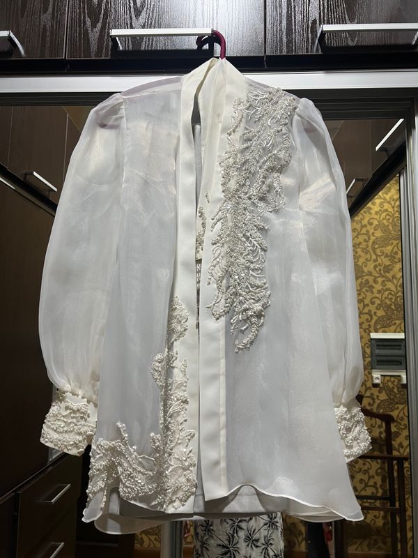 Naryadniy organza kostyum juda chiroyli Naryadniy organza kostyum juda chiroyli